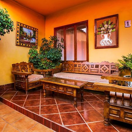 Oyo Posada De Los Angeles, パツクアロ エクステリア 写真