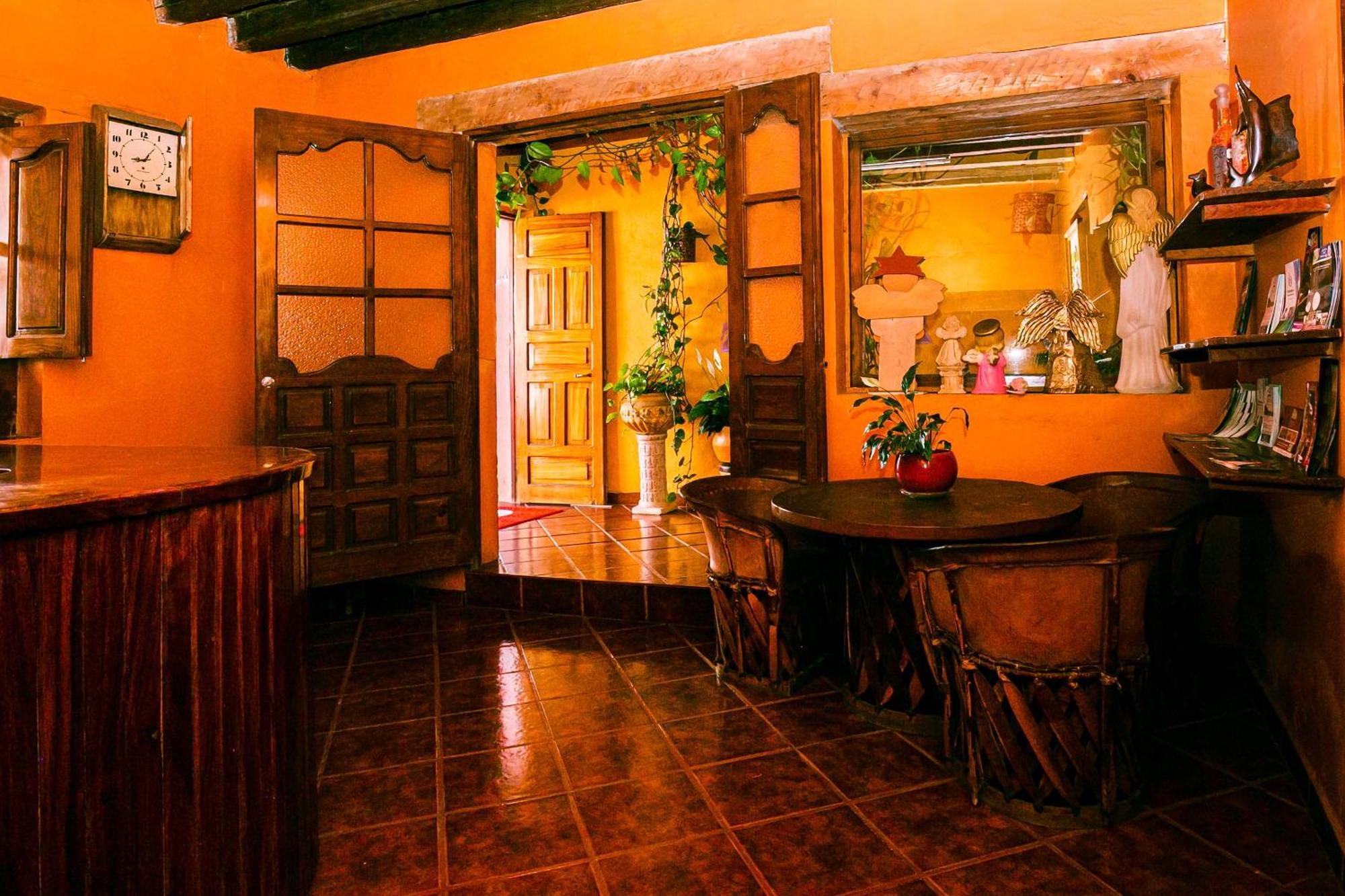 Oyo Posada De Los Angeles, パツクアロ エクステリア 写真